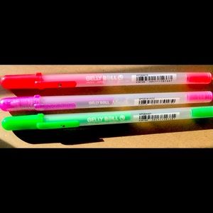 3 Gellyroll Moonlight Pens